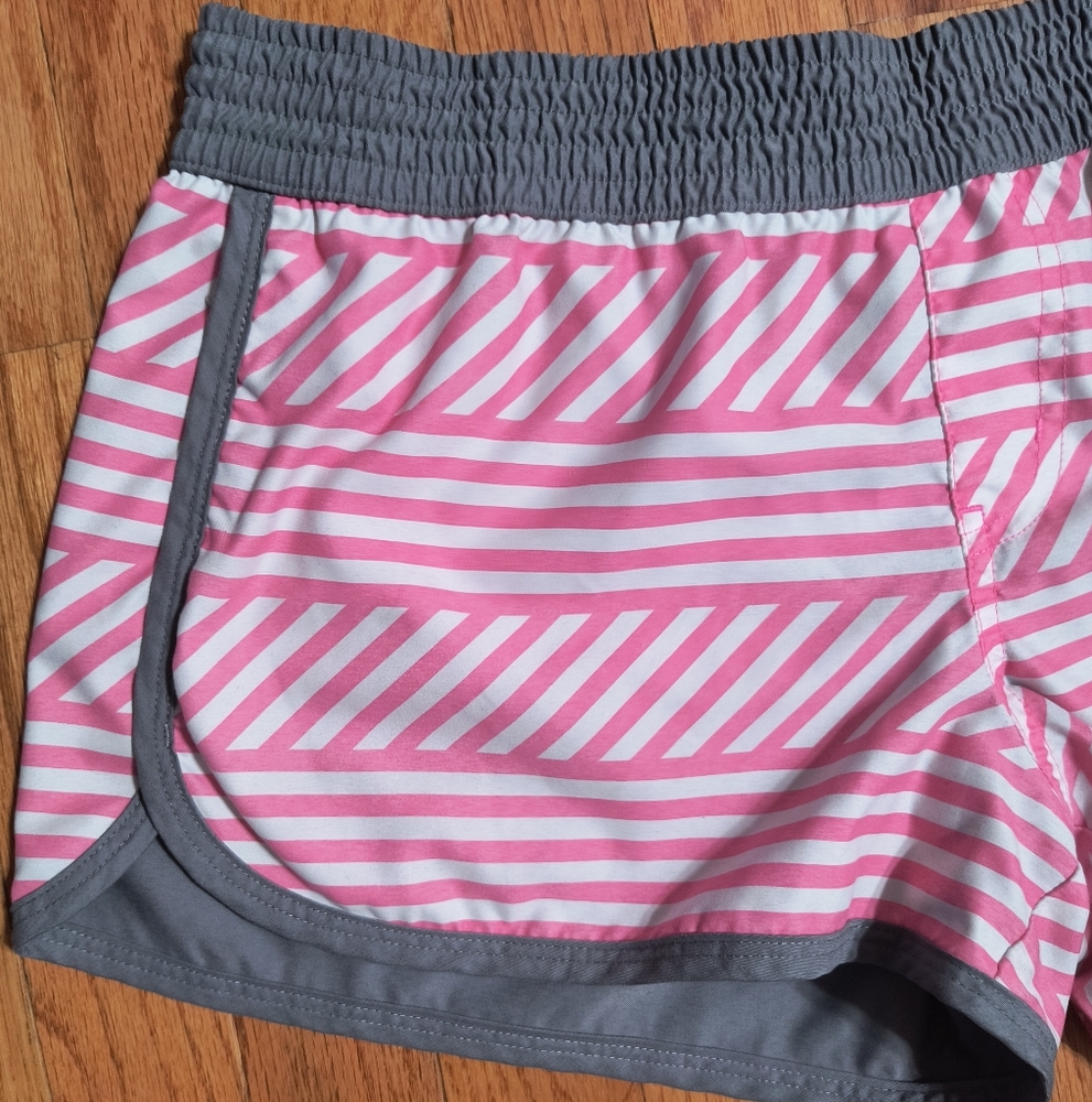 2 Pairs Of Nike Reversible Beach Shorts, Women's Size S/M, - Picture 12 of 16